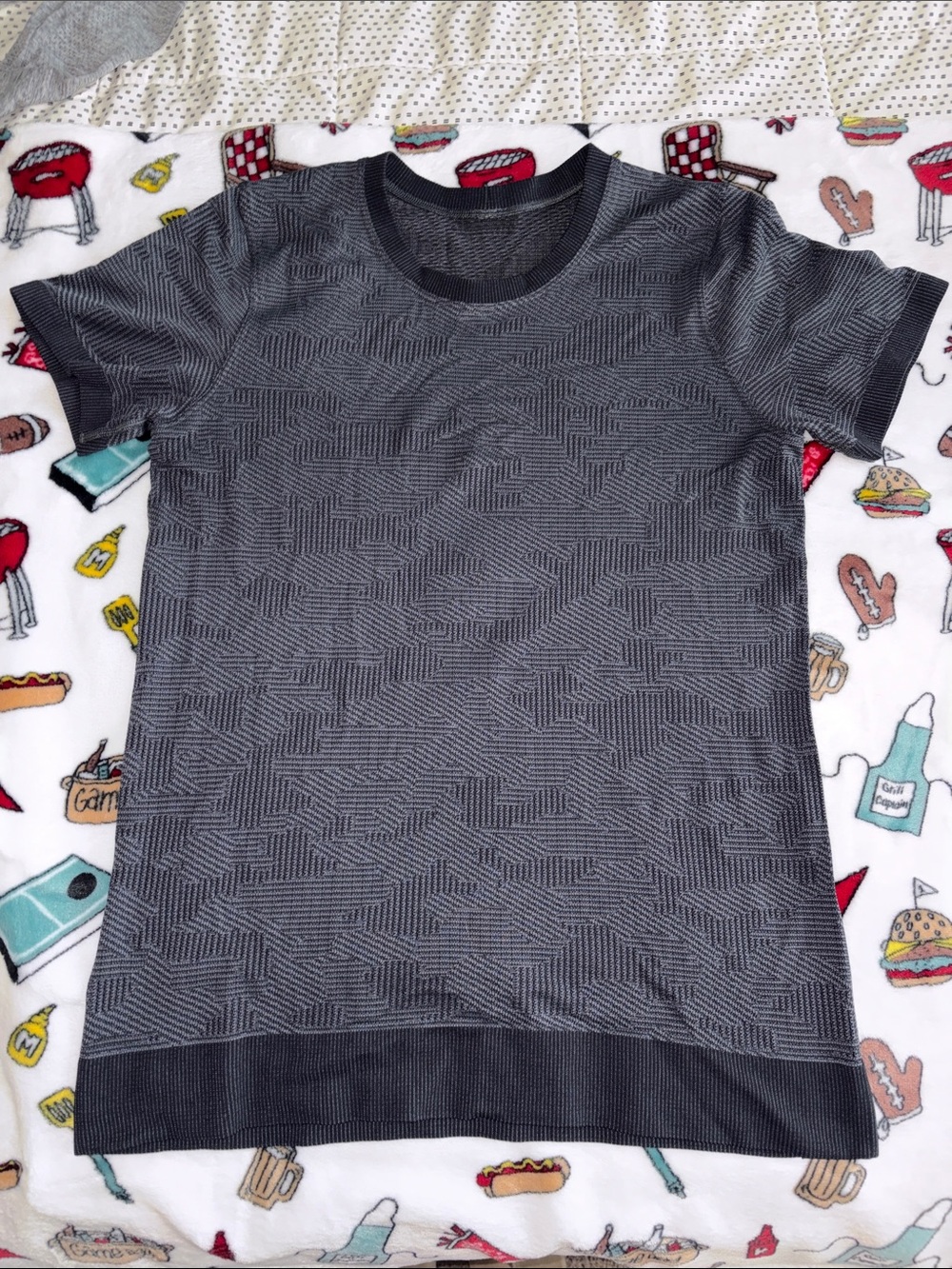 lululemon athletica Short-Sleeve Crew Tee in Charcoal Gray